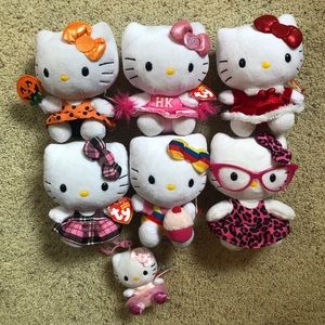 Hello kitty beanie babies!